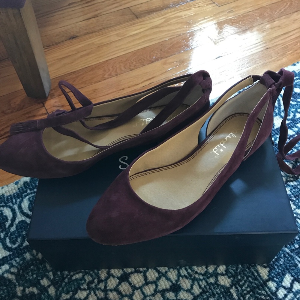 Size 9 Splendid suede ankle wrap ballet flats